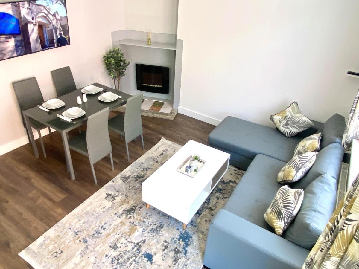 2 Bed Town Centre Nr Theatre Free Park Wi-Fi & Garden Apartment Aylesbury  Exterior foto